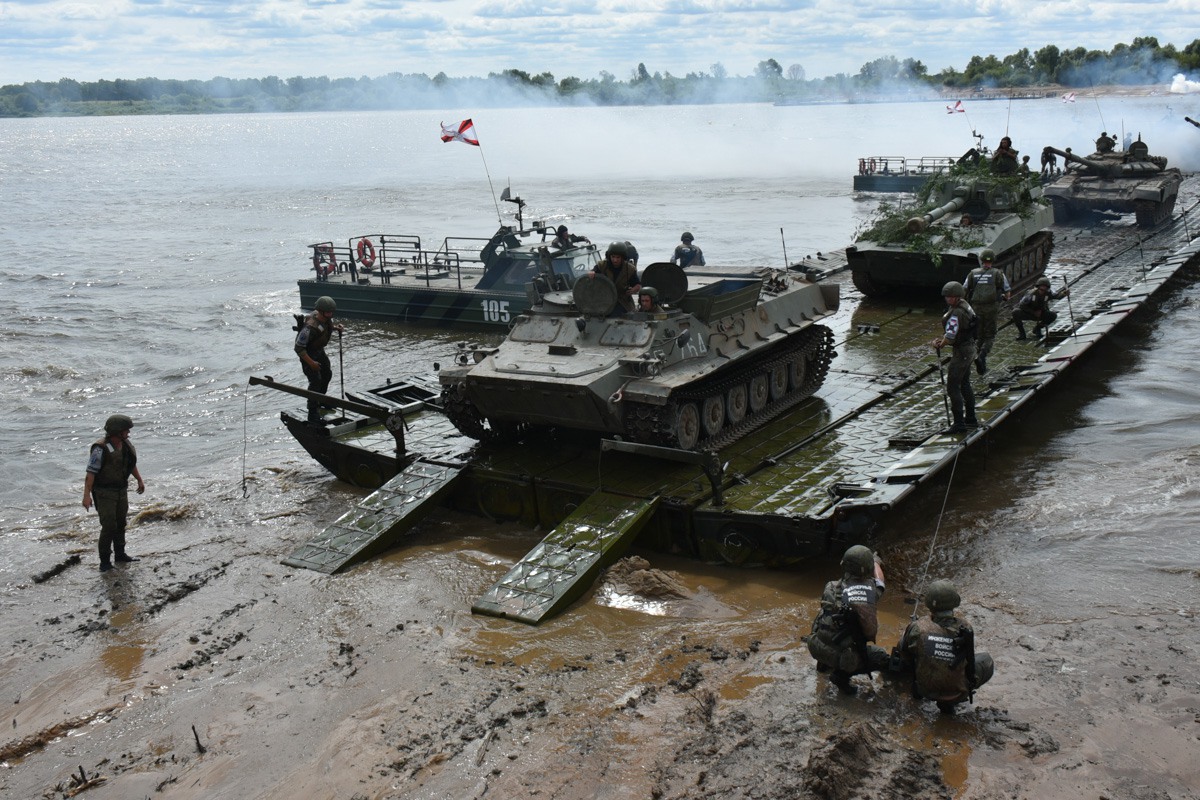 В Муроме прошли всеармейские соревнования «Открытая вода»